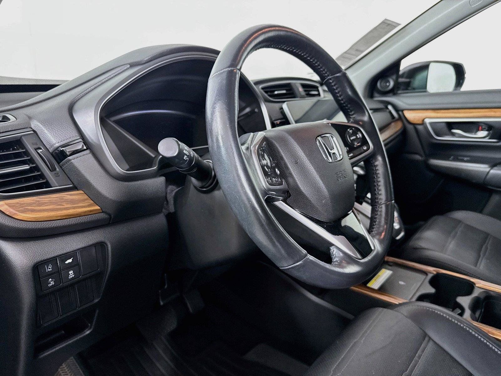 Used 2021 Honda CR-V Touring image 4