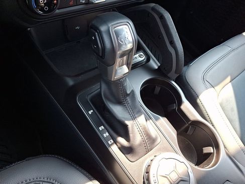 Certified 2024 Ford Bronco Outer Banks AWD/4WD image 17