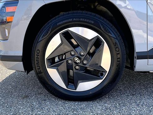 Used 2024 Hyundai Kona SEL image 7