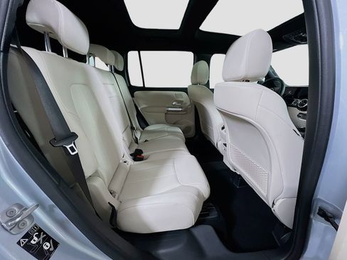 New 2026 Mercedes-Benz GLB 250 4MATIC image 28