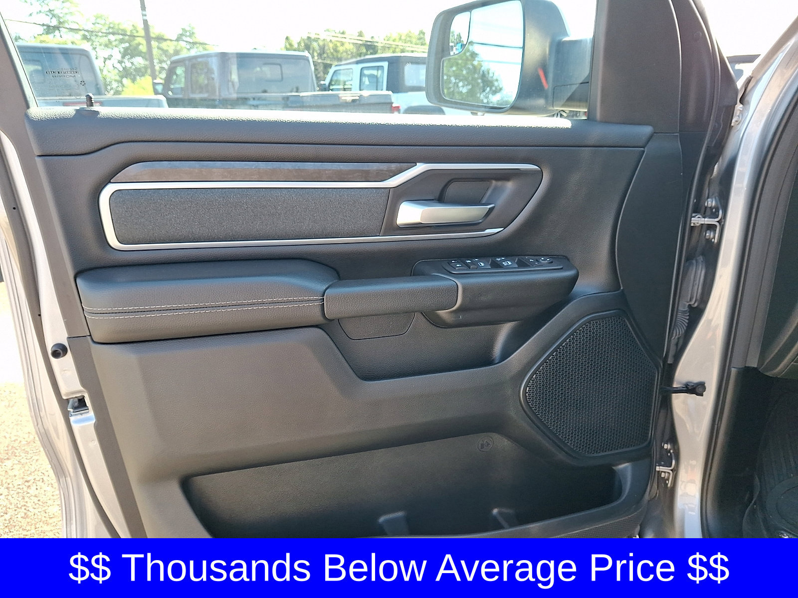 Used 2022 RAM 1500 Big Horn AWD/4WD image 14