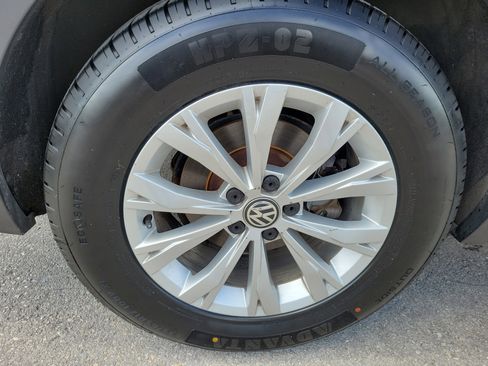 Used 2019 Volkswagen Tiguan S w/ Driver Assistance Package FWD image 29