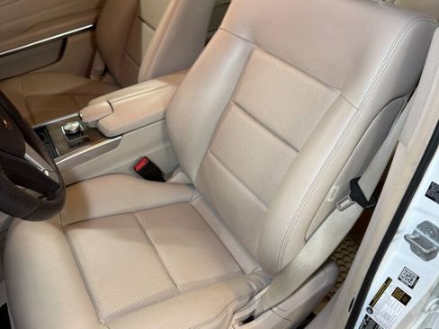 Used 2014 Mercedes-Benz E 350 4MATIC Sedan image 11