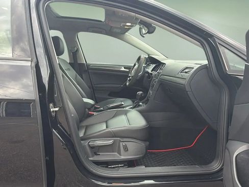 Used 2021 Volkswagen Golf 1.4T TSI Hatchback Sedan 4D image 12