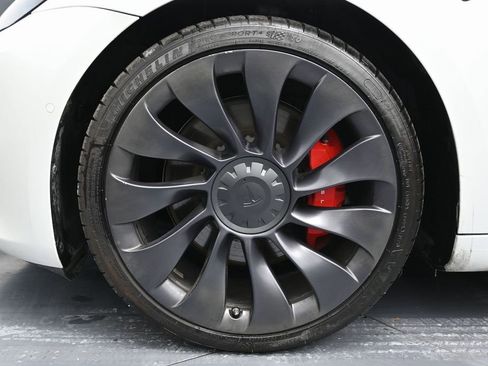 Used 2021 Tesla Model 3 Performance image 11