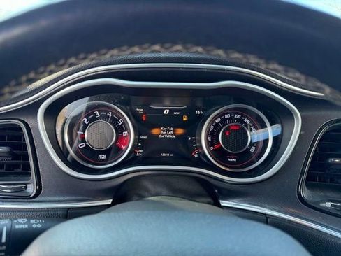 Used 2015 Dodge Challenger SRT w/ Technology Group image 21