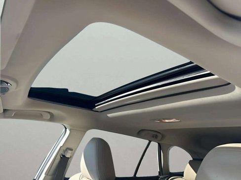 Used 2022 Subaru Outback Limited image 12