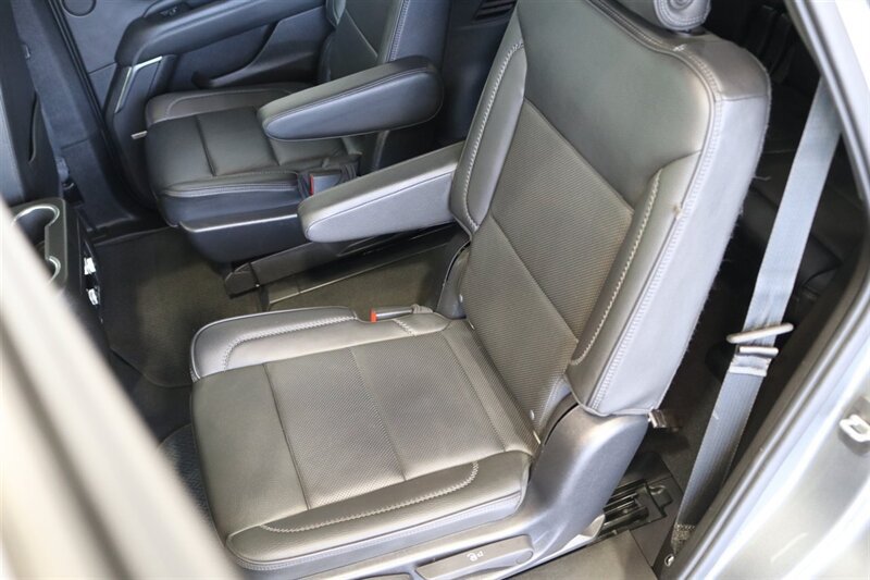Used 2022 GMC Yukon Denali AWD/4WD image 16