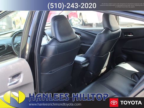 Used 2022 Toyota Prius XLE FWD image 15