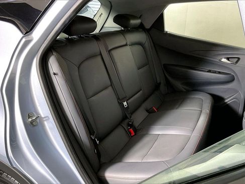 Used 2018 Chevrolet Bolt Premier w/ Driver Confidence II Package image 44