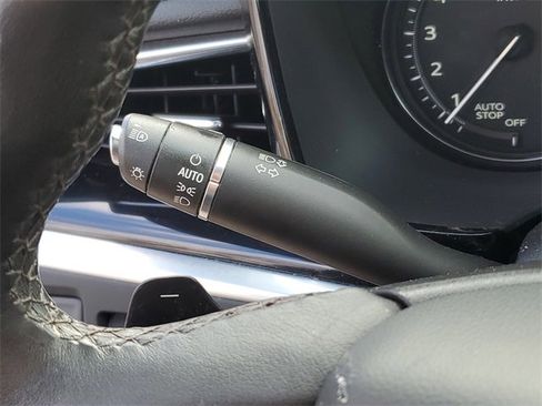 Used 2022 Cadillac XT6 Premium Luxury w/ Technology Package image 14