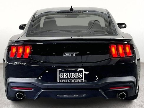 Used 2024 Ford Mustang GT Premium image 6