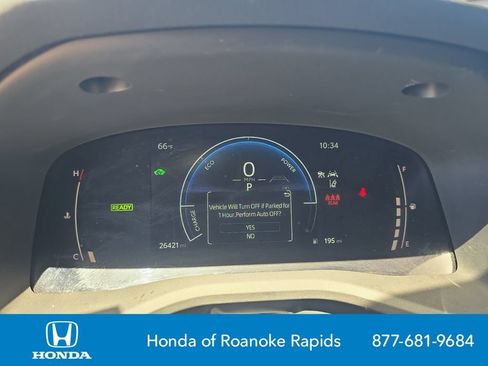 Used 2025 Toyota Camry SE FWD image 14
