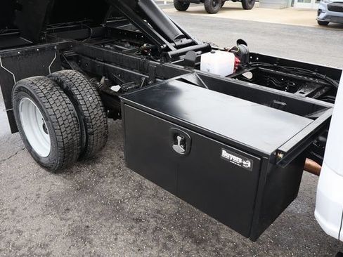 New 2026 Ford F550 4x4 Supercab Super Duty image 25