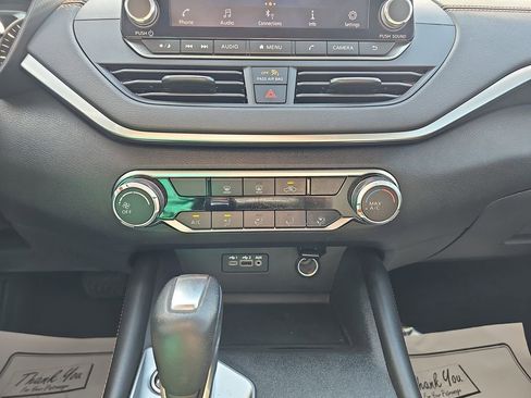 Used 2022 Nissan Altima 2.5 SR FWD image 28