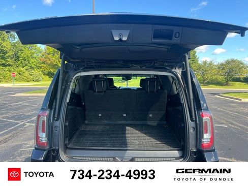 Used 2020 GMC Yukon XL Denali w/ Open Road Package AWD/4WD image 14