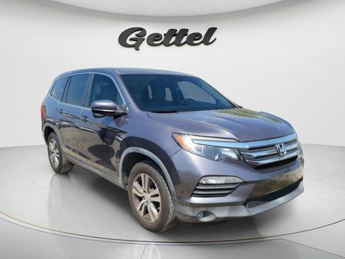 Used 2017 Honda Pilot EX image 2