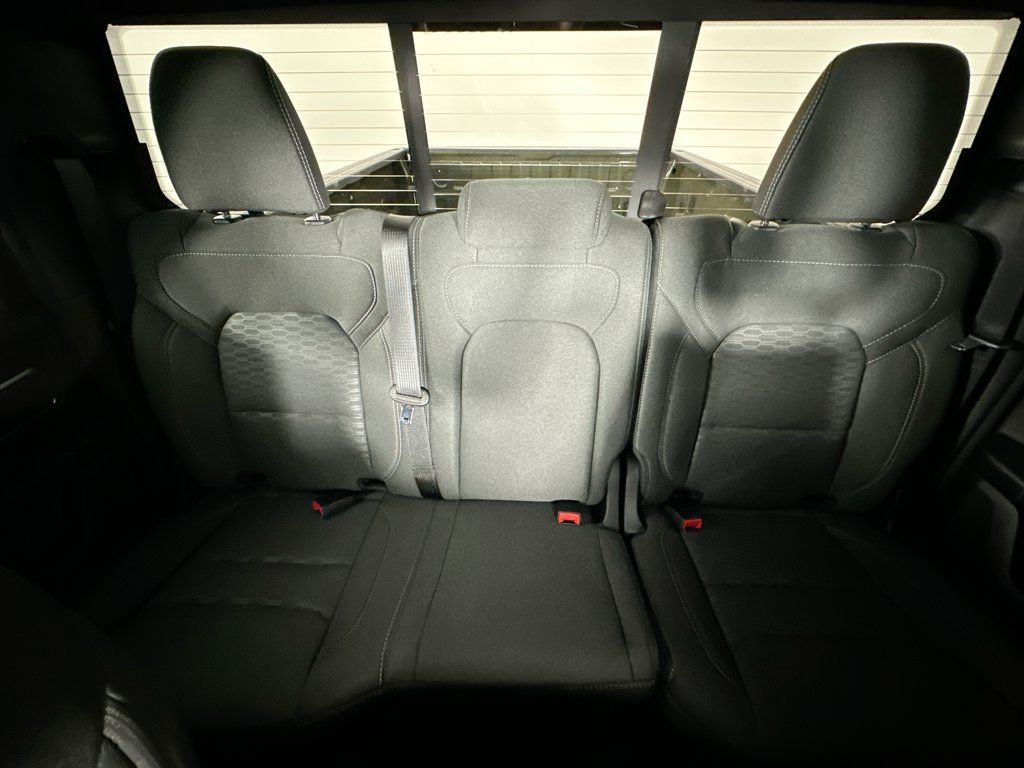 New 2026 RAM 1500 Big Horn w/ Night Edition AWD/4WD image 10