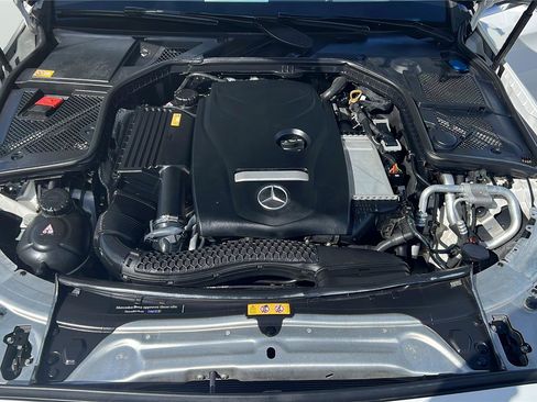 Used 2015 Mercedes-Benz C 300 Sport image 22