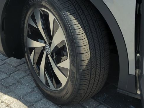 Certified 2023 Volkswagen ID.4 Pro image 30