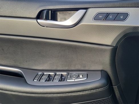 Used 2023 Hyundai Palisade SEL w/ Premium Package image 17