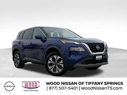 Used 2022 Nissan Rogue SV image 1