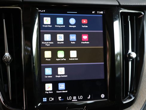 Used 2022 Volvo XC60 B5 Inscription w/ Advanced Package image 18