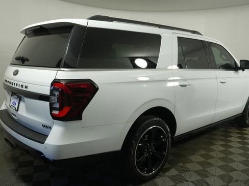 Certified 2024 Ford Expedition Max Limited AWD/4WD image 3