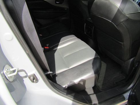 Used 2021 Nissan Murano SL image 18