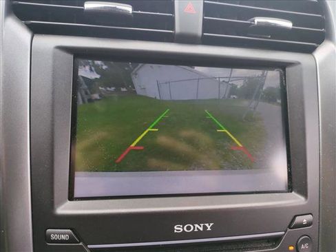 Used 2016 Ford Fusion Titanium FWD image 14
