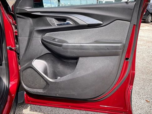 Used 2023 Chevrolet TrailBlazer LT w/ Convenience Package image 29