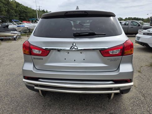 Used 2019 Mitsubishi Outlander Sport ES FWD image 10