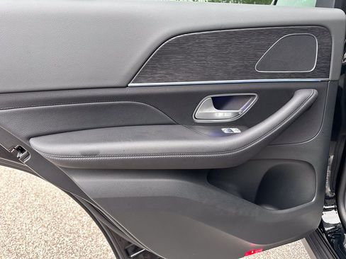 Used 2025 Mercedes-Benz GLE 350 4MATIC image 31