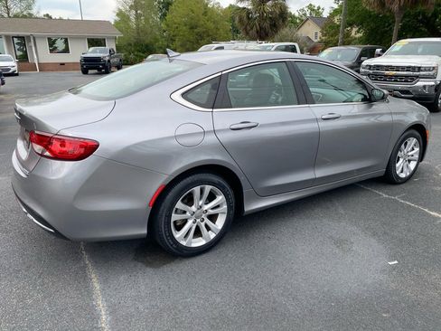 Used 2017 Chrysler 200 Limited Platinum image 6