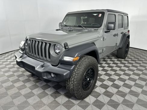 Used 2021 Jeep Wrangler Unlimited Sport image 4