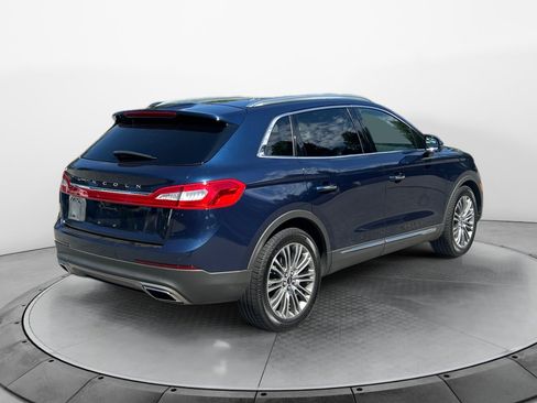 Used 2017 Lincoln MKX Reserve w/ Driver Assistance Package FWD image 7