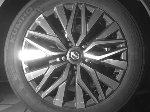 Used 2025 Nissan Altima 2.5 SV image 10