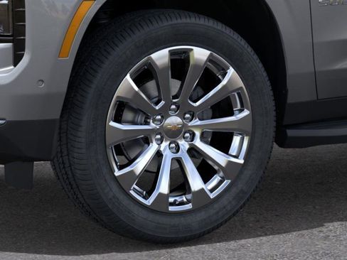 New 2026 Chevrolet Suburban Premier w/ Sun And Tow Package image 9