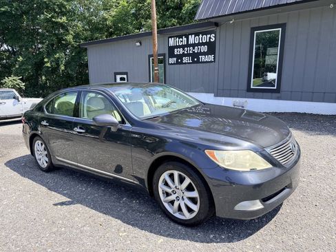 Used 2008 Lexus LS 460 RWD image 1