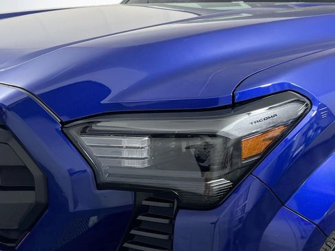 Used 2025 Toyota Tacoma SR5 RWD image 11