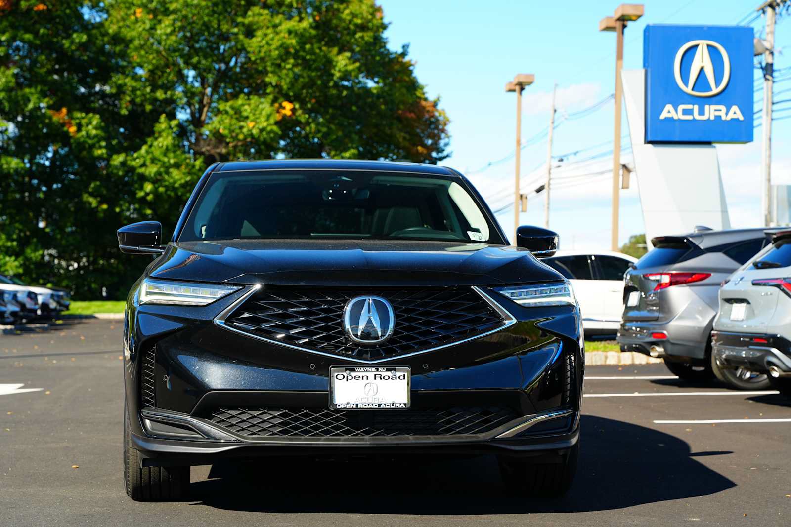 Used 2026 Acura MDX w/ Technology Package AWD/4WD image 2