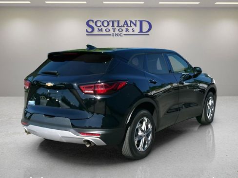 Used 2025 Chevrolet Blazer LT FWD image 6