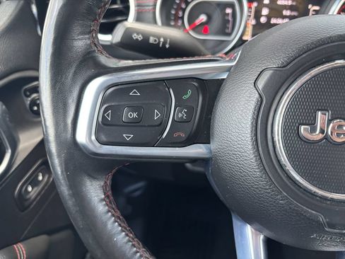 Used 2020 Jeep Gladiator Rubicon w/ Advanced Safety Group AWD/4WD image 17