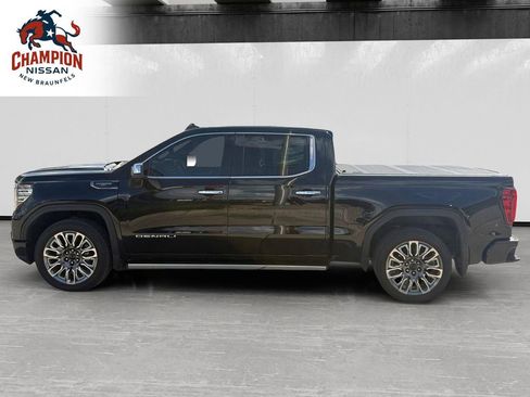 Used 2024 GMC Sierra 1500 Denali Ultimate AWD/4WD image 2