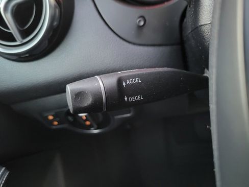 Used 2020 Mercedes-Benz GLA 250 4MATIC image 33