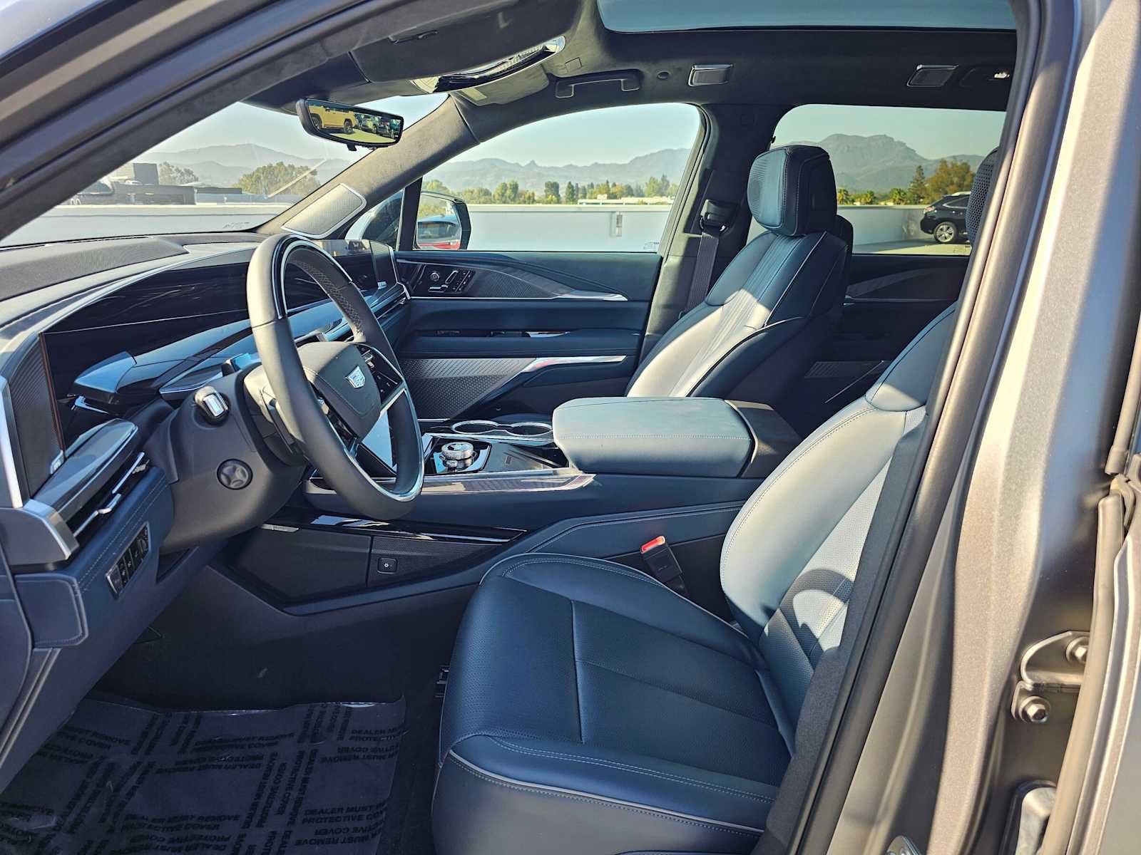 New 2026 Cadillac Escalade IQL Sport 2 w/ LPO, ONYX Package AWD/4WD image 23