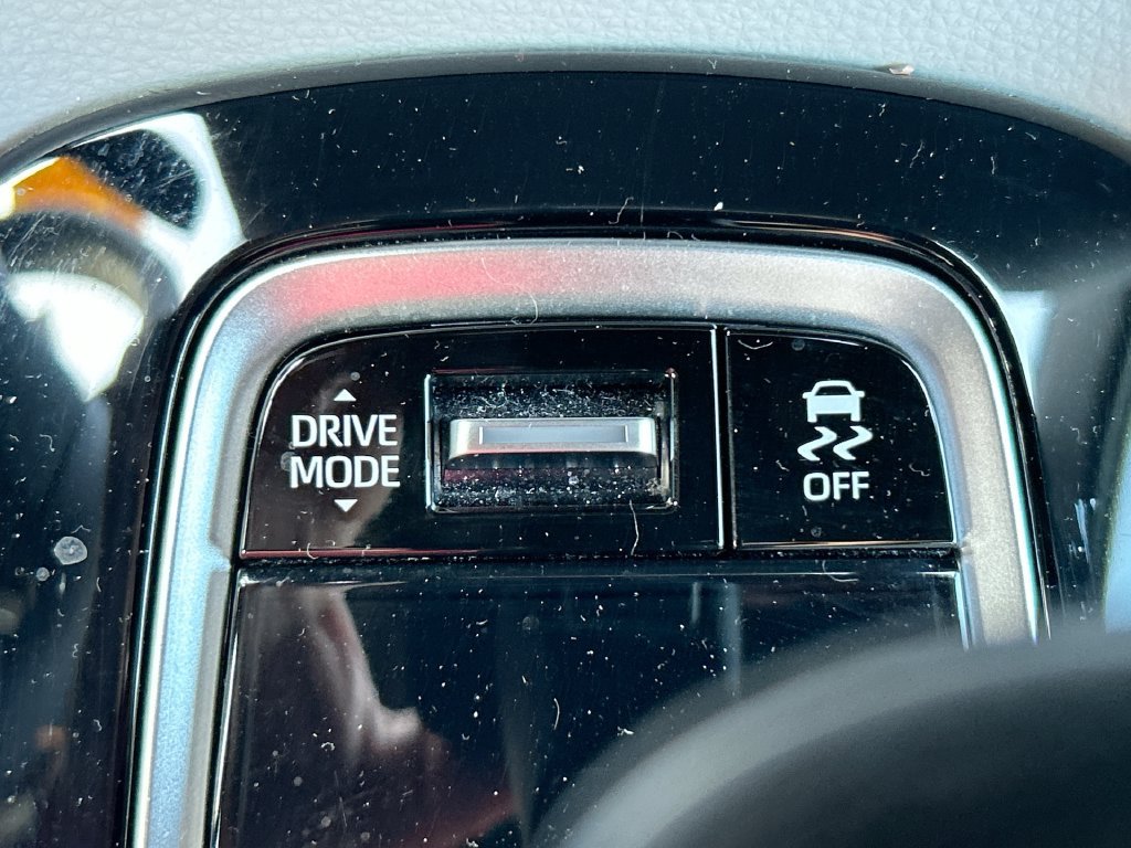Used 2024 Toyota Corolla SE FWD image 33