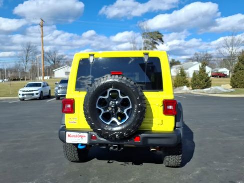 Used 2023 Jeep Wrangler Unlimited Rubicon 4xe w/ Steel Bumper Group AWD/4WD image 4