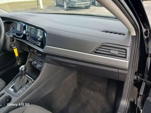Used 2019 Volkswagen Jetta S w/ Driver Assistance Package image 16