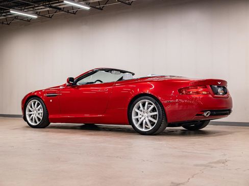 Used 2006 Aston Martin DB9 Volante RWD image 4